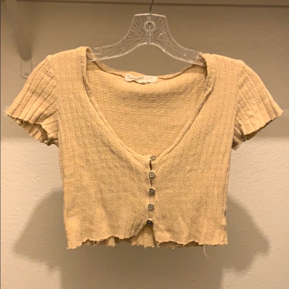 Short sleeve crop top